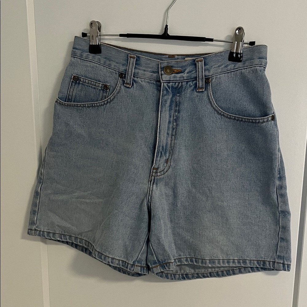 EDDIE BAUER WOMEN’S SHORTS